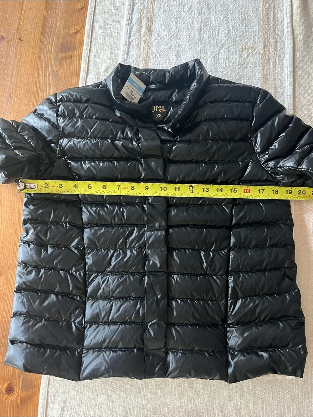 NWT J.McLaughlin Black Puffer Short Sleeve Jacket - Women's XS